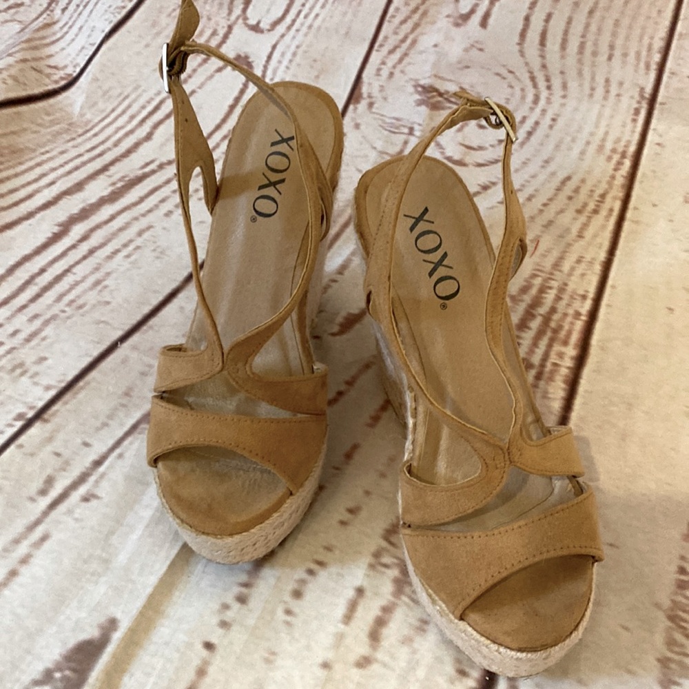 XOXO sandals